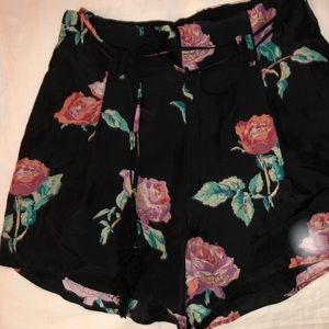 High waisted silk short (black peony)